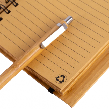 Caderno de Anotaçoes com Capa de Bambu e Caneta Personalizado