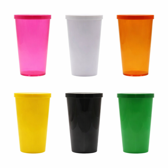 Copo Plástico com Tampa Fechada 550 ml Personalizado