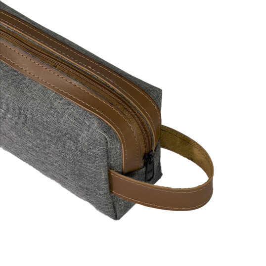 Necessaire Térmica em Oxford com Detalhe em Couro Sintético Personalizado